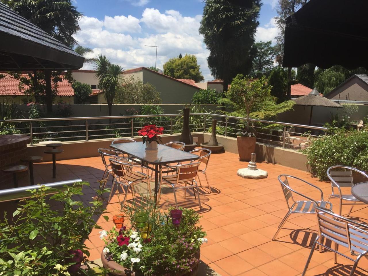 125 On Van Buuren Road Guest House Johannesburg Eksteriør billede
